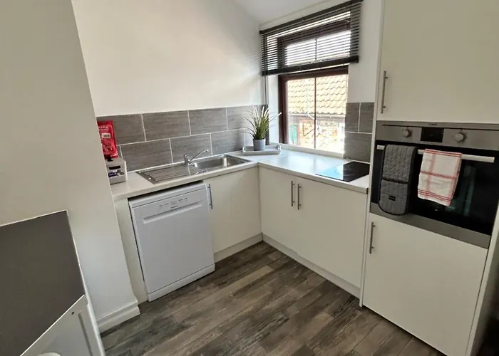 1St Floor Flat In Mews