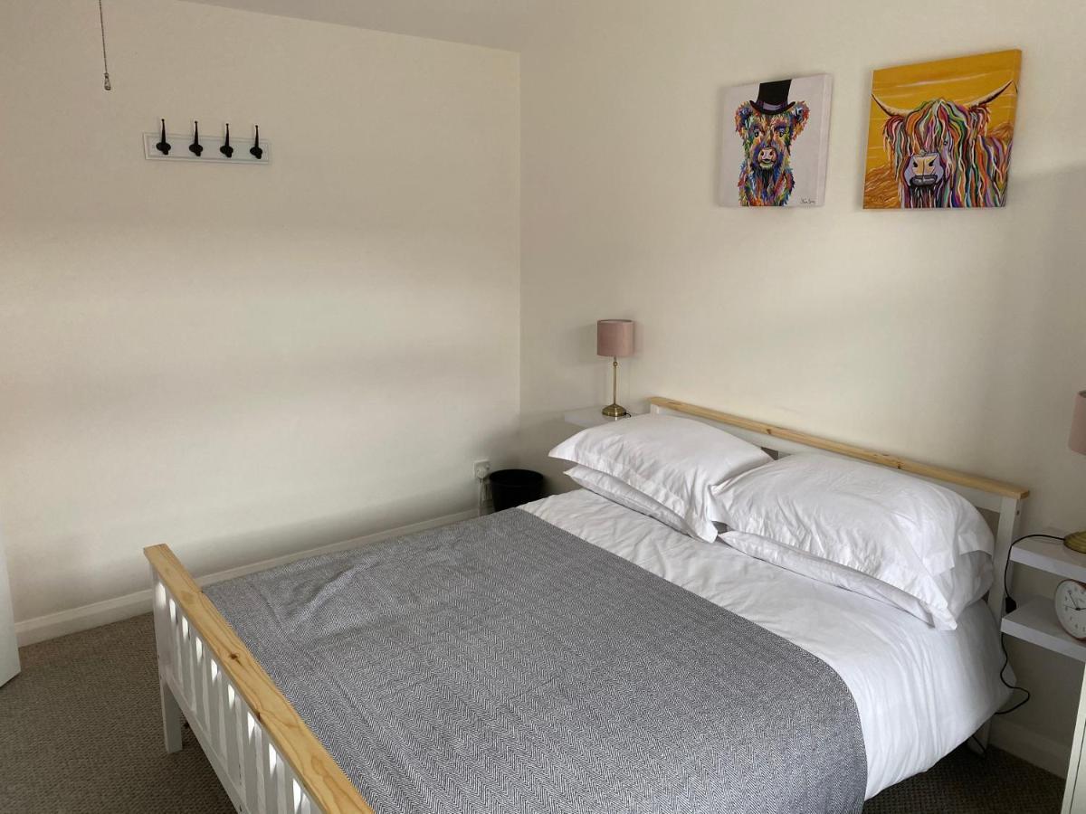 1st Floor Flat In Mews