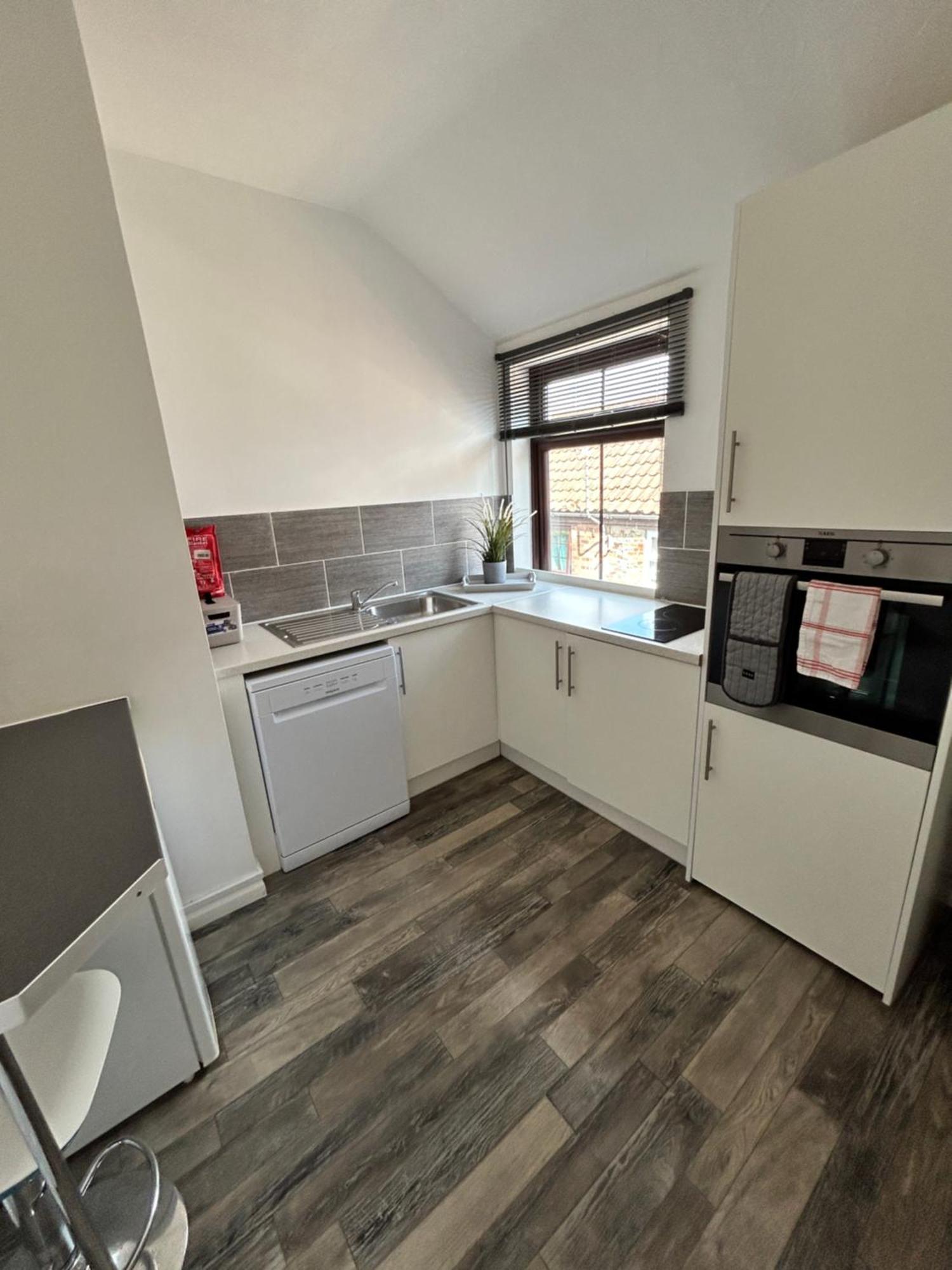Apartment 1st Floor Flat In Mews