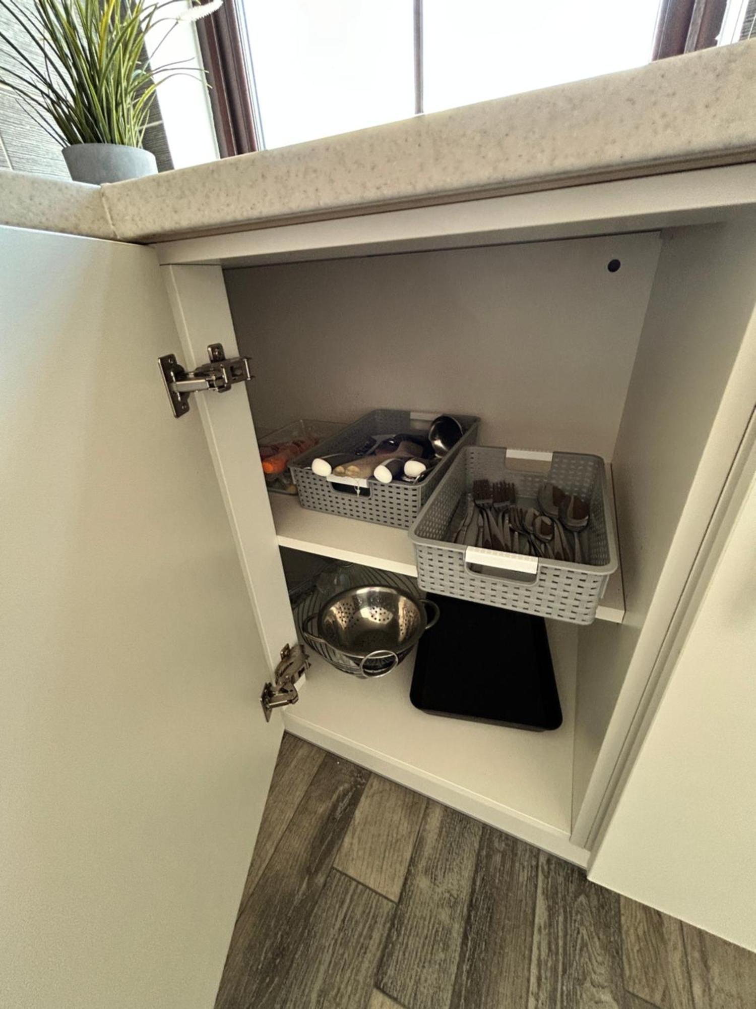 1st Floor Flat In Mews